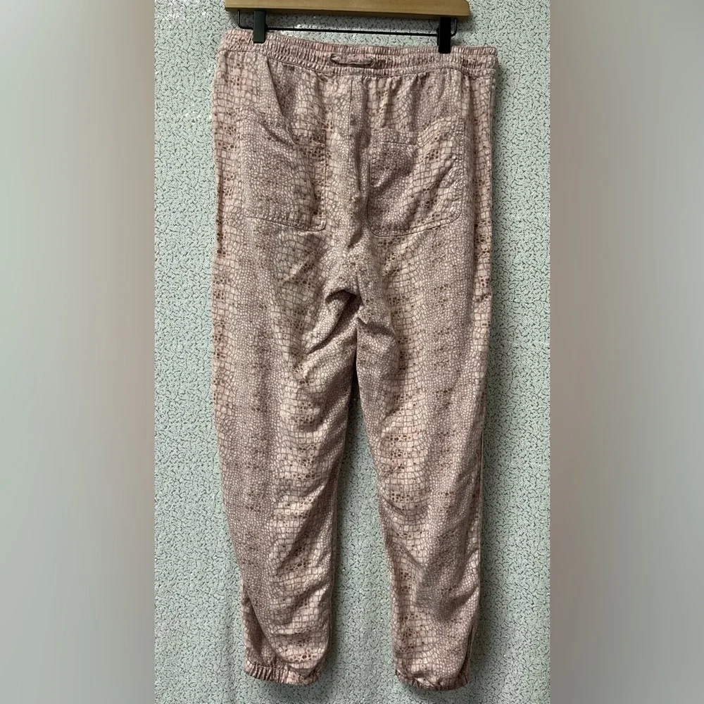 Anthropologie Orana Printed Joggers Pink Snakeskin Print Pants | Size Medium